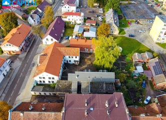 Šilutės centre – 7 butai ir 4 komercinės erdvės su parkavimu