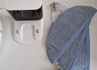 Minimaliai naudotas robotas siurblys – puiki dovana sau!