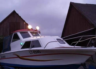 Komplektacija: slapukai, navigacija, garso sistema