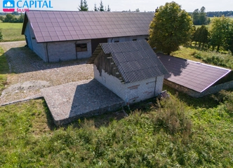 Sodyba su 2 ha žemės ir natūralia kūdra