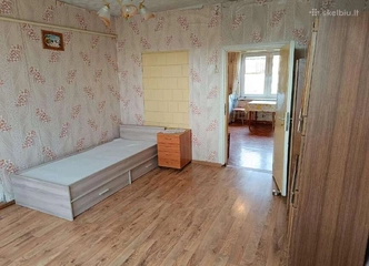 Sodyba su ūkiniais pastatais ir 20 arų sklypu Stubriuose