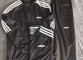 Sportinis komplektas adidas su maike, kelnių ir megztinio rinkinys
