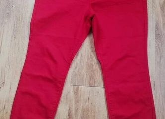 Stylish Red Stretch Jeans – Perfect Fit & Comfort