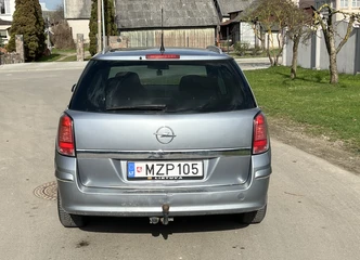 Automobilis su palankia kaina, dyzelis ir stabilus kuras