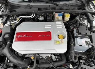 Alfa 159 Universalas su naujomis dalimis – puikus pasirinkimas!