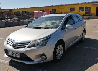 Tojota Avensis 2012 – patikimumas ir komfortas