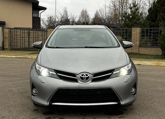 Toyota Auris 2013m. – Geros Komplektacijos ir Kainos!