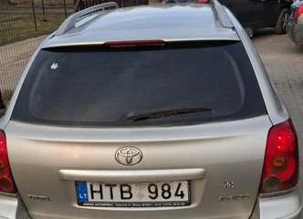 Pardavimo skelbimas: Toyota Avensis - patikimas universalas su dujomis!