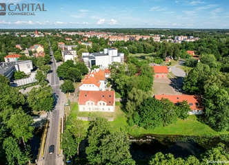 Šalia upės, patogus susisiekimas