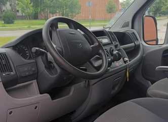 Parduodamas patikimas Citroen Jumper mikroautobusas su ilgu techniniu galiojimu