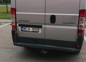Krovininis Citroen Jumper: patikimas ir ekonomiškas dyzelinis mikroautobusas
