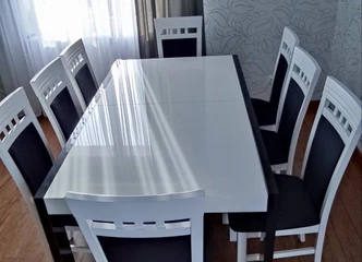 Valgomasis stalas su kėdėmis – ilginamas iki 2,60 m!