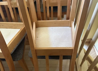 Pirkite naudotas valgomojo kėdes – 30 vnt. už ypatingą kainą!
