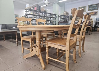 Išsimokėtinai be pabrangimo: valgomojo komplektas 4 vietoms
