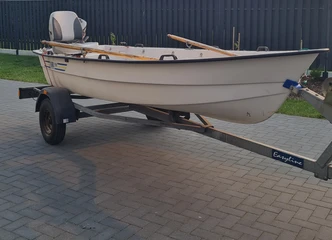 Patikima ir stabili Švedų kokybė: valtis su priekaba ir Yamaha-4 variklis