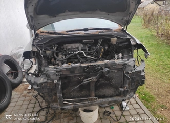 Variklio defektas, bet dėžė tobula – Murano Z50 dalių komplektas!