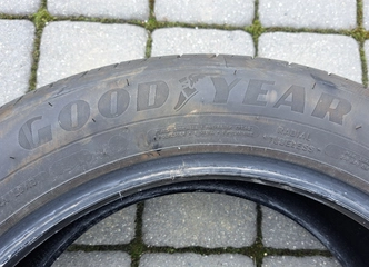 GOODYEAR 215/55 R17 – vasarai būdingas saugumas ir patikimumas