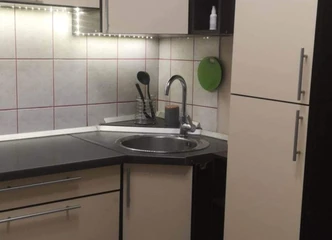 Pasinaudokite proga! Butas su technika ir baldais!