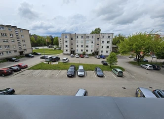 Mažos mokesčių sąskaitos ir renovuotas namas dabartinėms galimybėms!