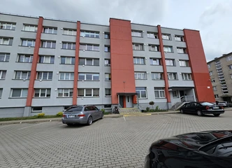 Parduodamas butas su nereikalingu remontu Gluosnių g.