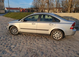 VOLVO S40 2006 m. – Ekonomiškas sedanas, tik 5 l/100 km