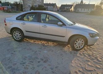 Ekonomiškas VOLVO S40 2006 m. – 5 l/100 km, be taršos mokesčio!