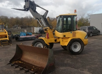VOLVO L35b krautuvo nuoma – patikima jėga jūsų darbams!