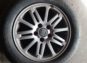 Naudoti Volvo R15 ratlankiai su 5mm padangomis akcijoje!