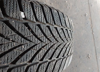 Atnaujink savo Volvo su naudotais R15 ratlankiais ir padangomis!