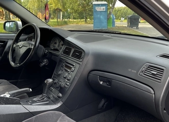 Volvo S60 | 1250€ | Žieminiai ratai į komplektą