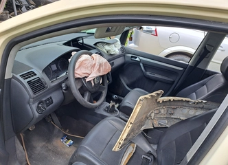 VW Touareg dalys dyzelinas 1.9 ir 2.0 D – kokybės garantija