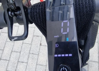 Praktiškai naujas Xiaomi Mi Pro 2 su 175 km rida, pakrovėju ir ratu